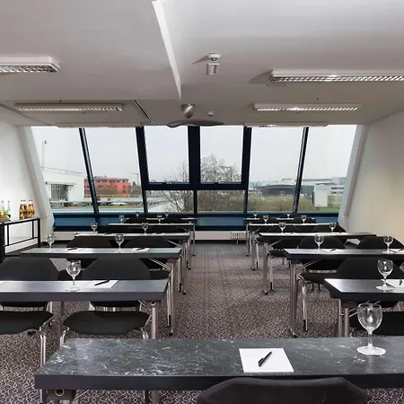 Отель Excelsior Nuernberg Fuerth, A Member Of Radisson Individuals